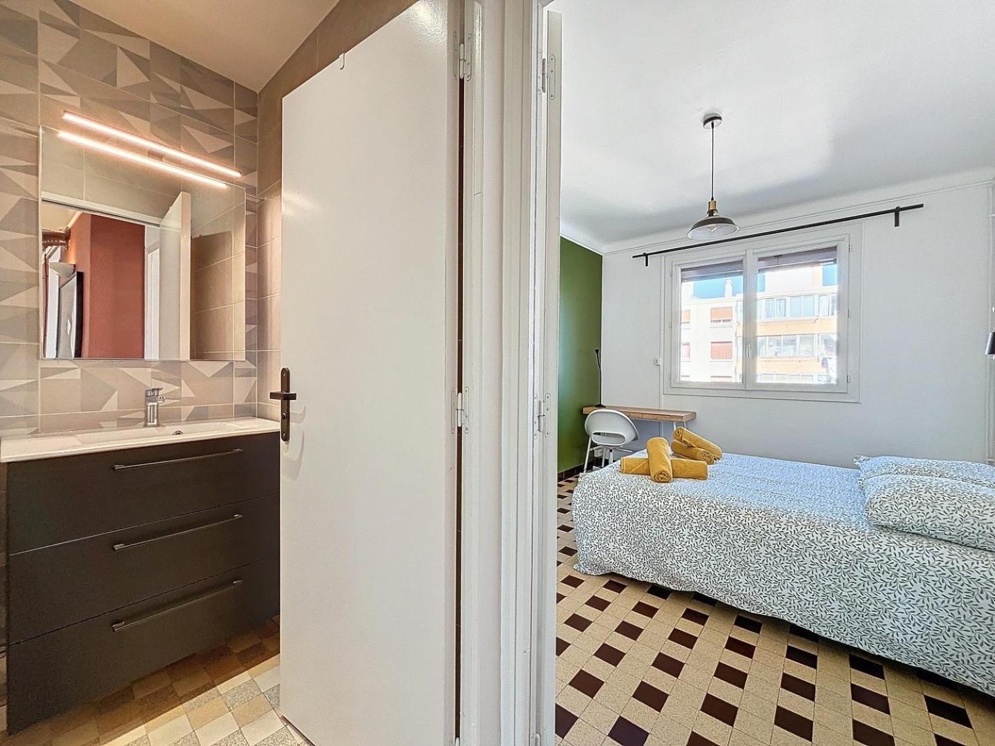 8 Couchages - & Spacieux - Les Freres De La Loc' Apartment Marseilles